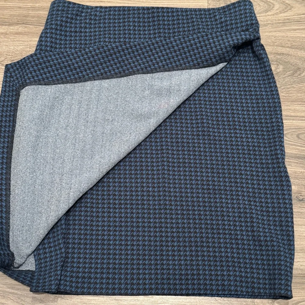 J JILL Black Blue Houndstooth Ponte Stretch Waist Skirt Womens Size XS Petite